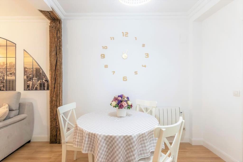 Апартаменти Piso Diseno Deluxe Casco Viejo Entrada Autonoma Y Ascensor Більбао Екстер'єр фото