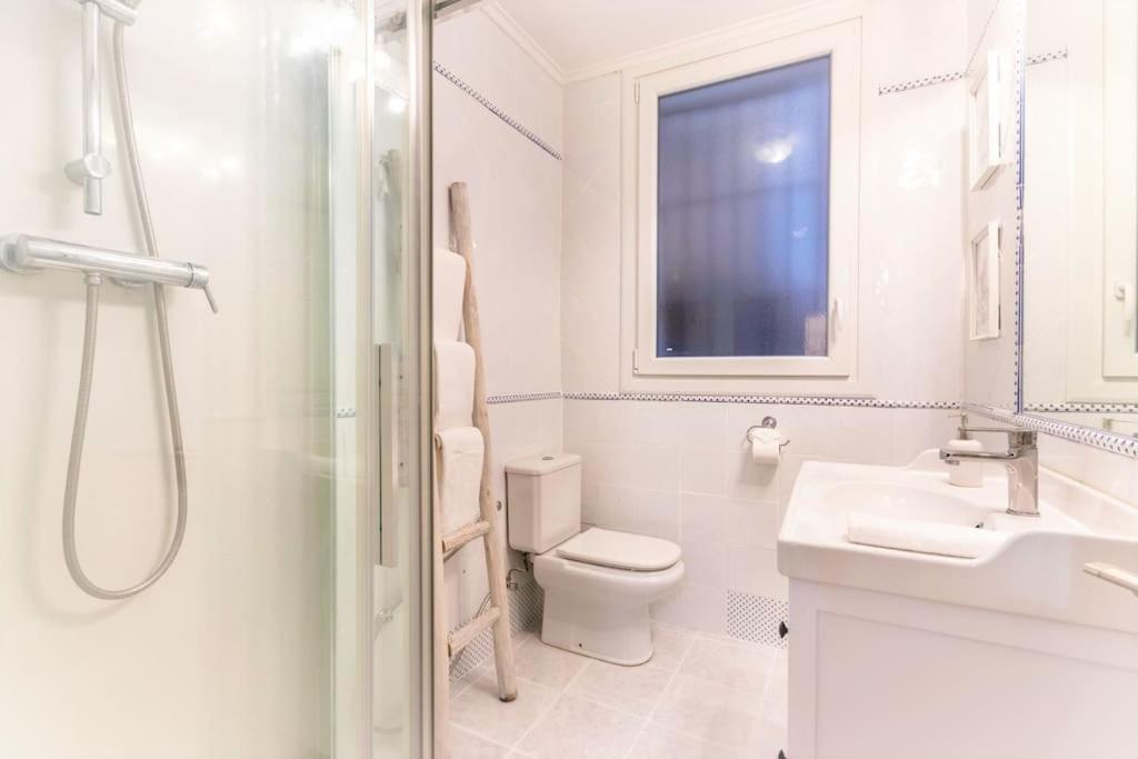 Апартаменти Piso Diseno Deluxe Casco Viejo Entrada Autonoma Y Ascensor Більбао Екстер'єр фото